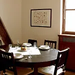 Leo Old Town Apartman