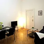 Leo Old Town Apartman Prága