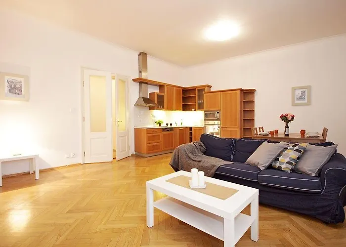 Leo Old Town Апартаменты Прага