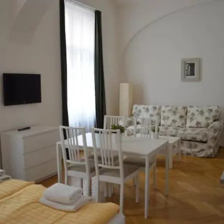 Apartmán Leo Old Town *