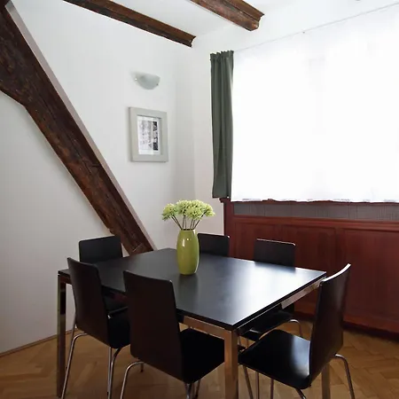 Apartmán Leo Old Town *